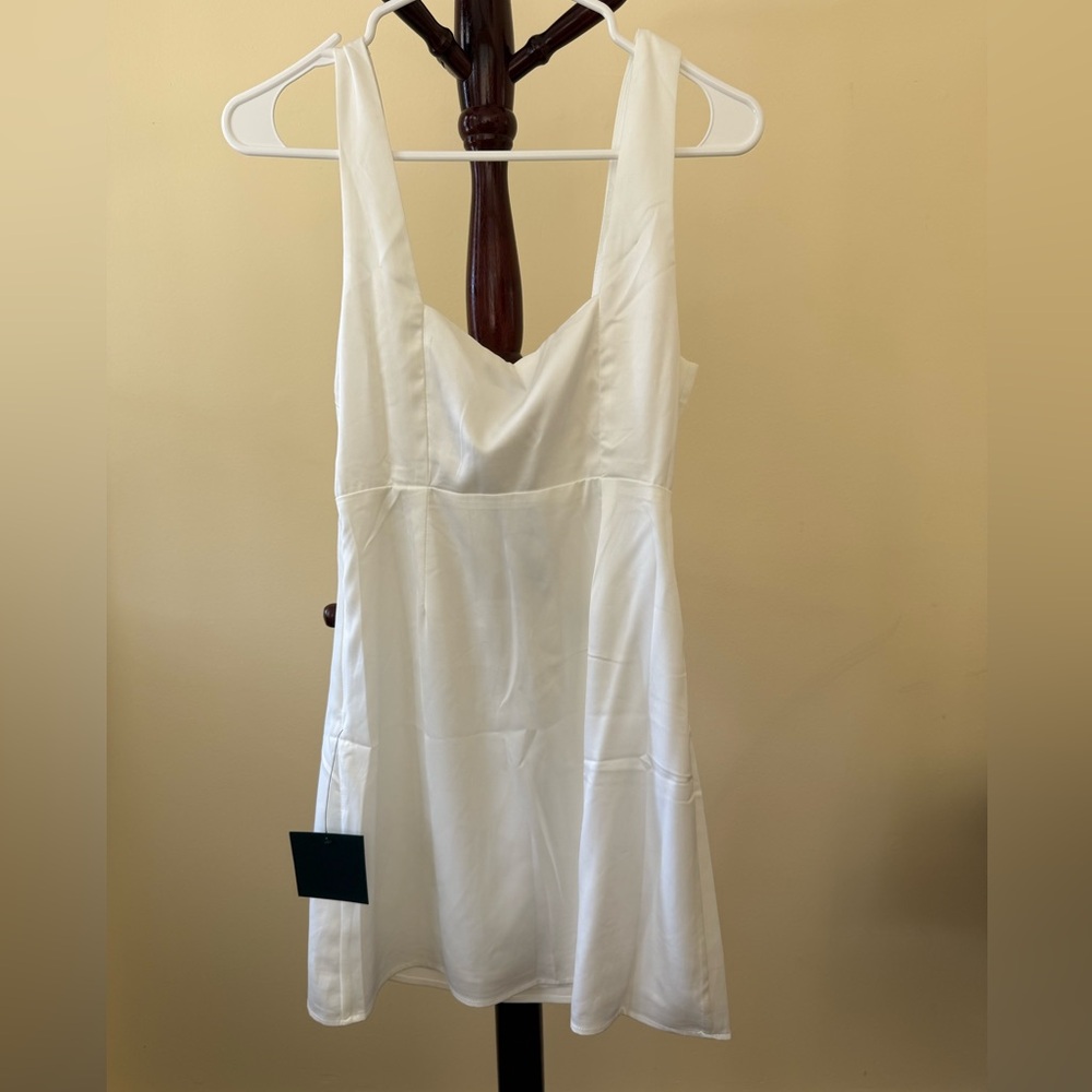NWT Lulu’s White Squareneck Dress